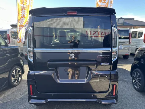 Suzuki Spacia Custom