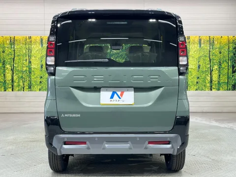 Mitsubishi Delica Mini