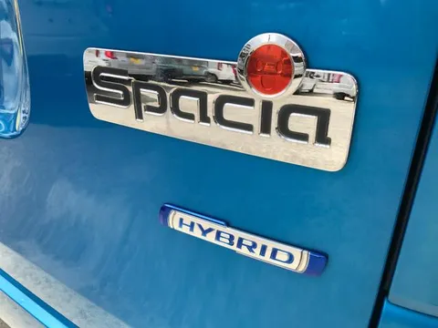 Suzuki Spacia