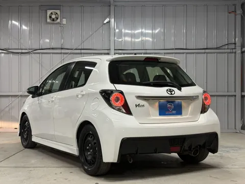 Toyota Yaris (Vitz)
