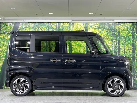 Suzuki Spacia Custom