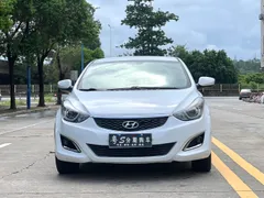 Hyundai Elantra (Avante)