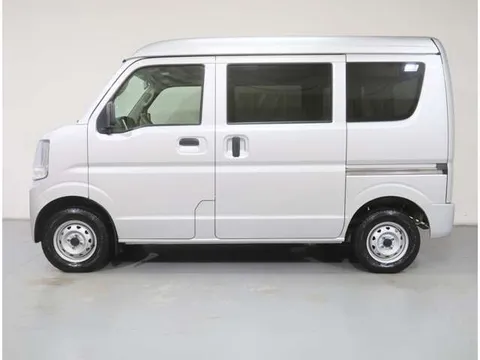 Nissan Clipper