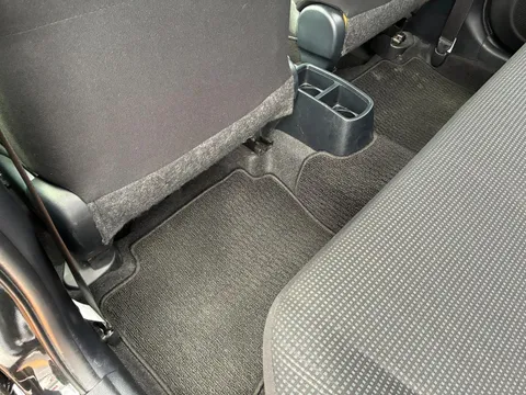 Toyota Yaris (Vitz)
