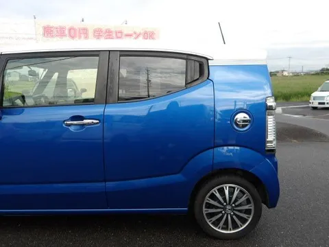 Honda N-BOX Slash