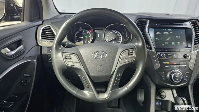 Hyundai Grand Santa Fe (Maxcruz)