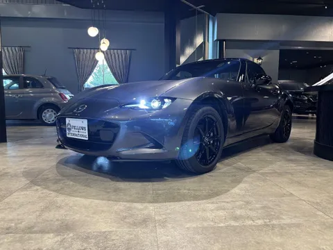Mazda MX-5 (Roadster)