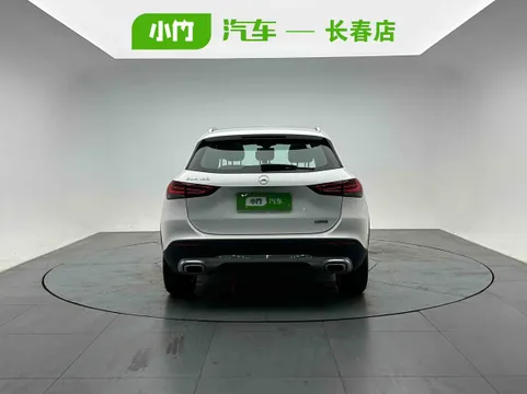 Mercedes-Benz Mercedes-Benz GLA