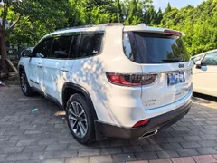 Jeep Grand Commander