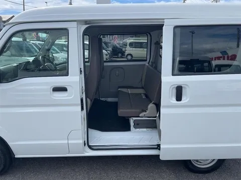 Nissan Clipper