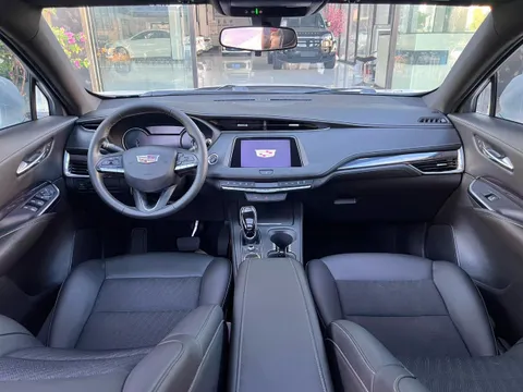 Cadillac XT4
