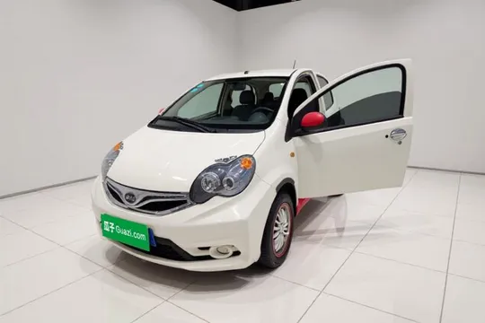 BYD F0