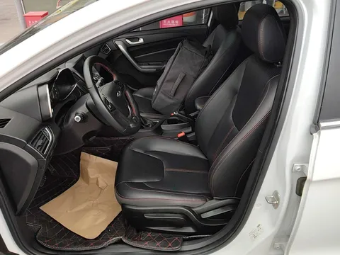 Chery Arrizo 5