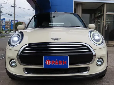 MINI Cooper Convertible