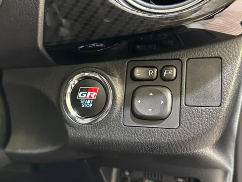Toyota Yaris (Vitz)