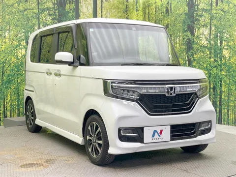Honda N-BOX Custom