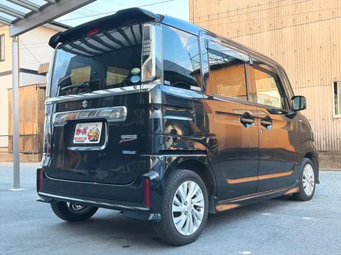 Suzuki Spacia Custom
