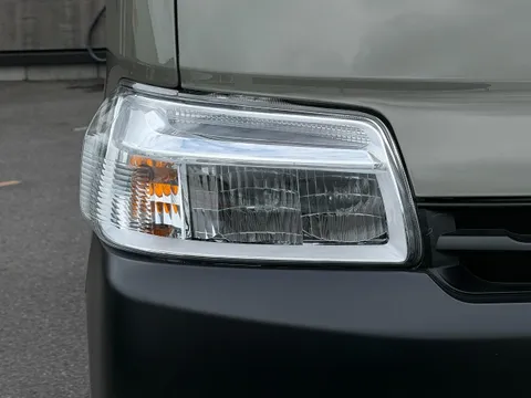 Toyota TownAce Van
