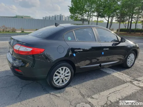 Renault SM3