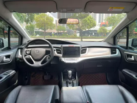 Honda Jade