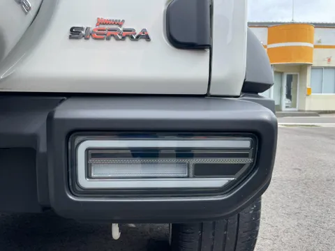 Suzuki Jimny Sierra