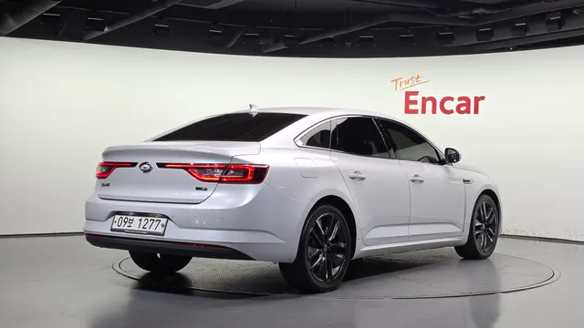 Renault Talisman (SM6)
