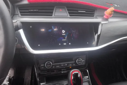 Geely Emgrand GS