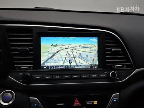 Hyundai Elantra (Avante)