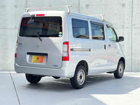 Toyota TownAce Van