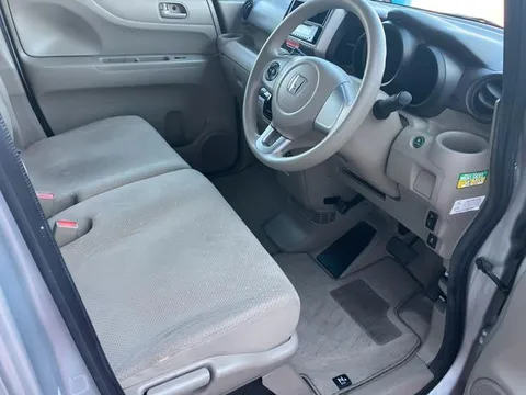 Honda N-BOX Plus