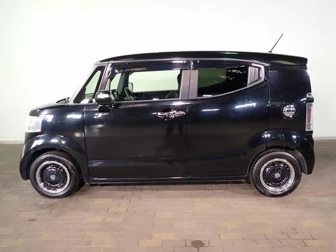Honda N-BOX Slash