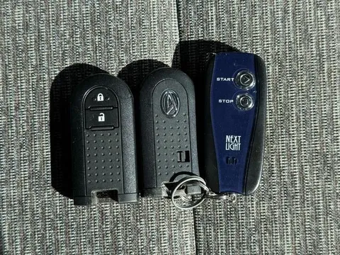 Daihatsu Mira Tocot
