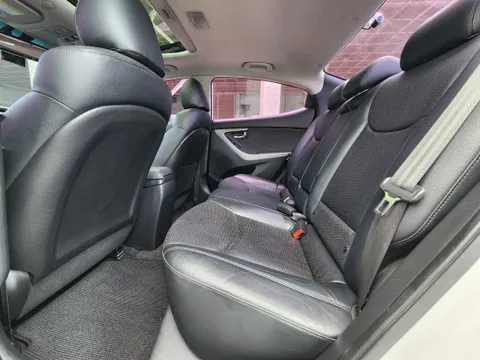 Hyundai Elantra (Avante)