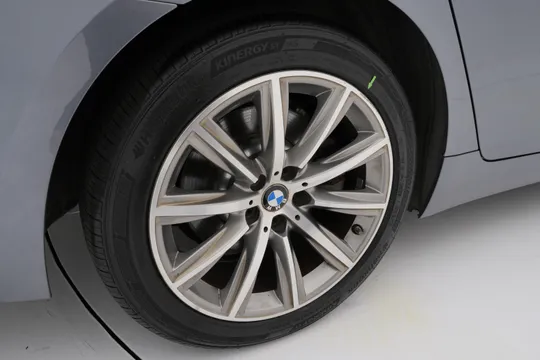 BMW BMW