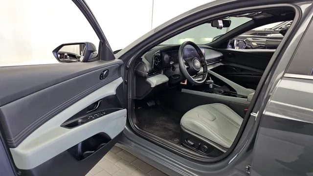 Hyundai Elantra (Avante)