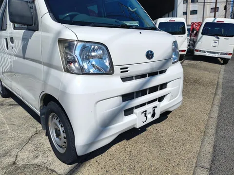 Toyota Pixis Van