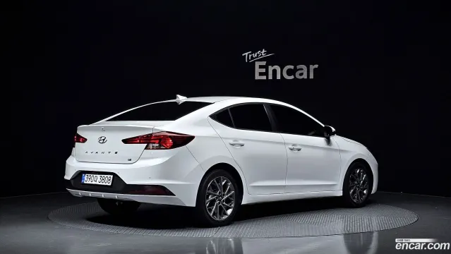 Hyundai Elantra (Avante)