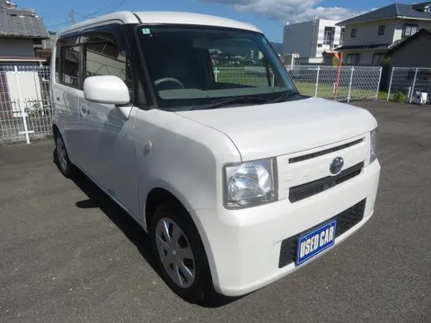 Toyota Pixis Space