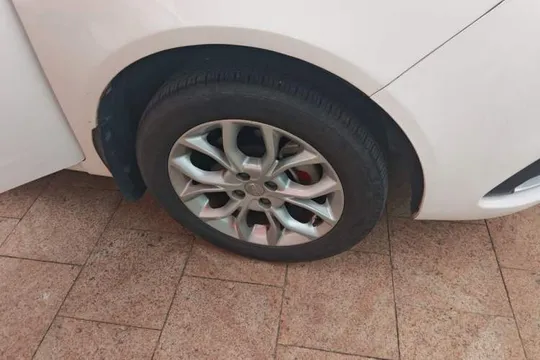 Geely Vision