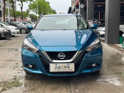 Nissan Bluebird