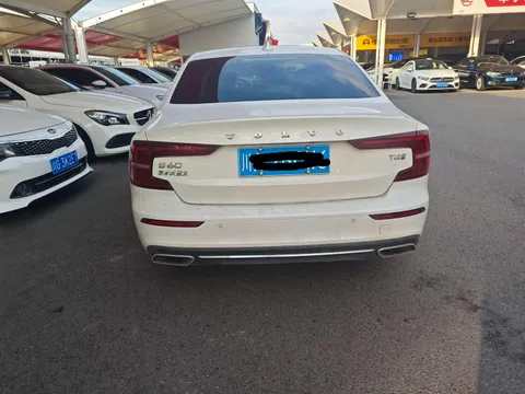 Volvo S60