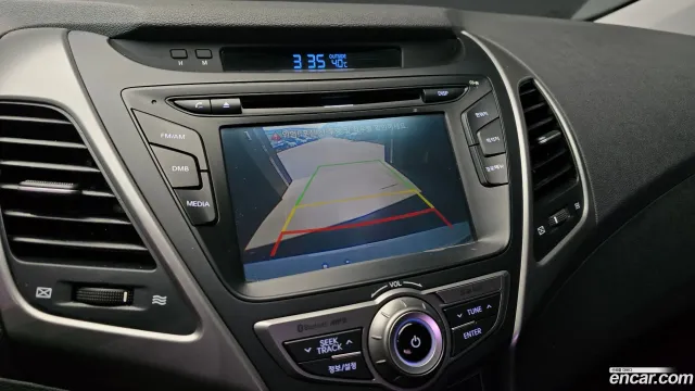 Hyundai Elantra (Avante)