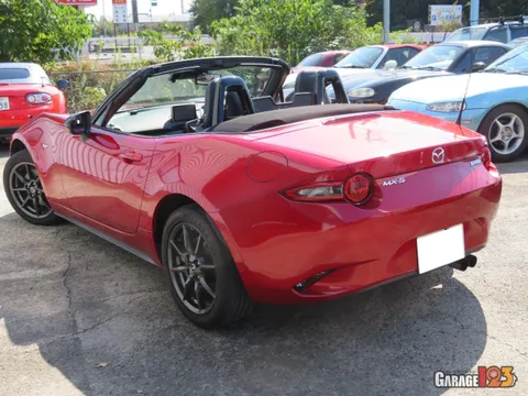 Mazda MX-5 (Roadster)