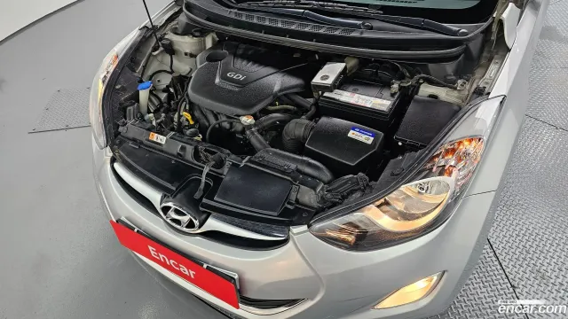 Hyundai Elantra (Avante)