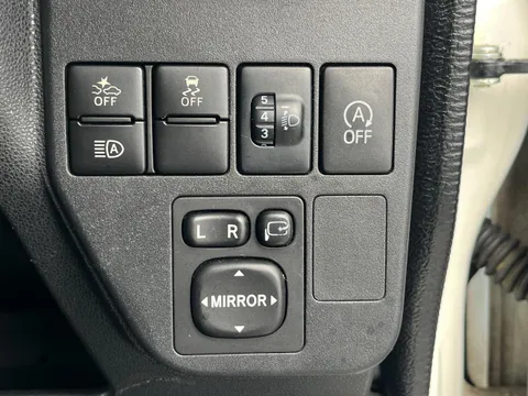 Toyota Pixis Van