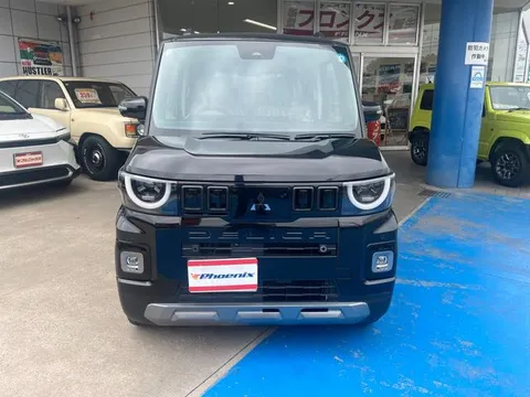 Mitsubishi Delica Mini