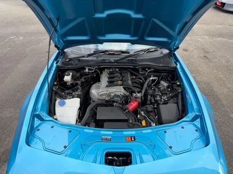 Mazda MX-5 (Roadster)