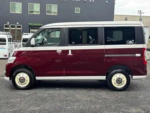 Toyota TownAce Van
