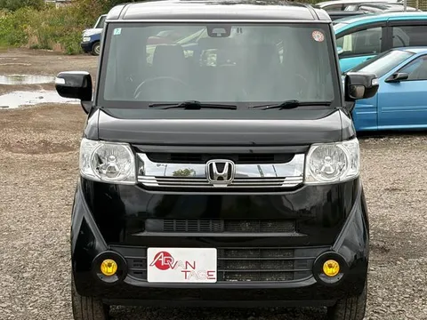 Honda N-BOX Slash