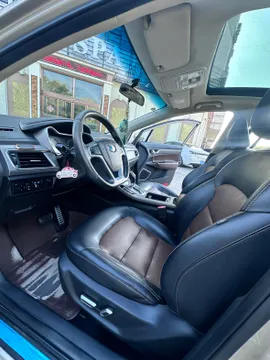 Geely Emgrand GS